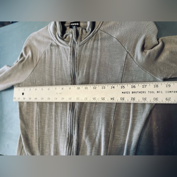 Mono B Jacket Zip Up Workout Long Sleeve Knit Stone GRAY SIZE LARGE NEW - Picture 12 of 16